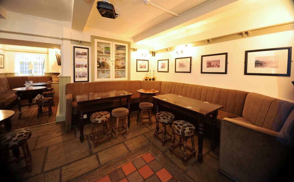 Queens Arms Country Inn Глоссоп Экстерьер фото